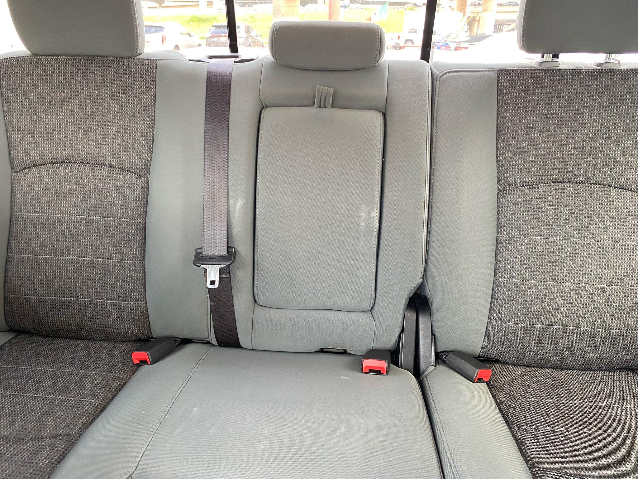 RAM 1500 2WD Crew Cab 140.5" Lone Star 2016