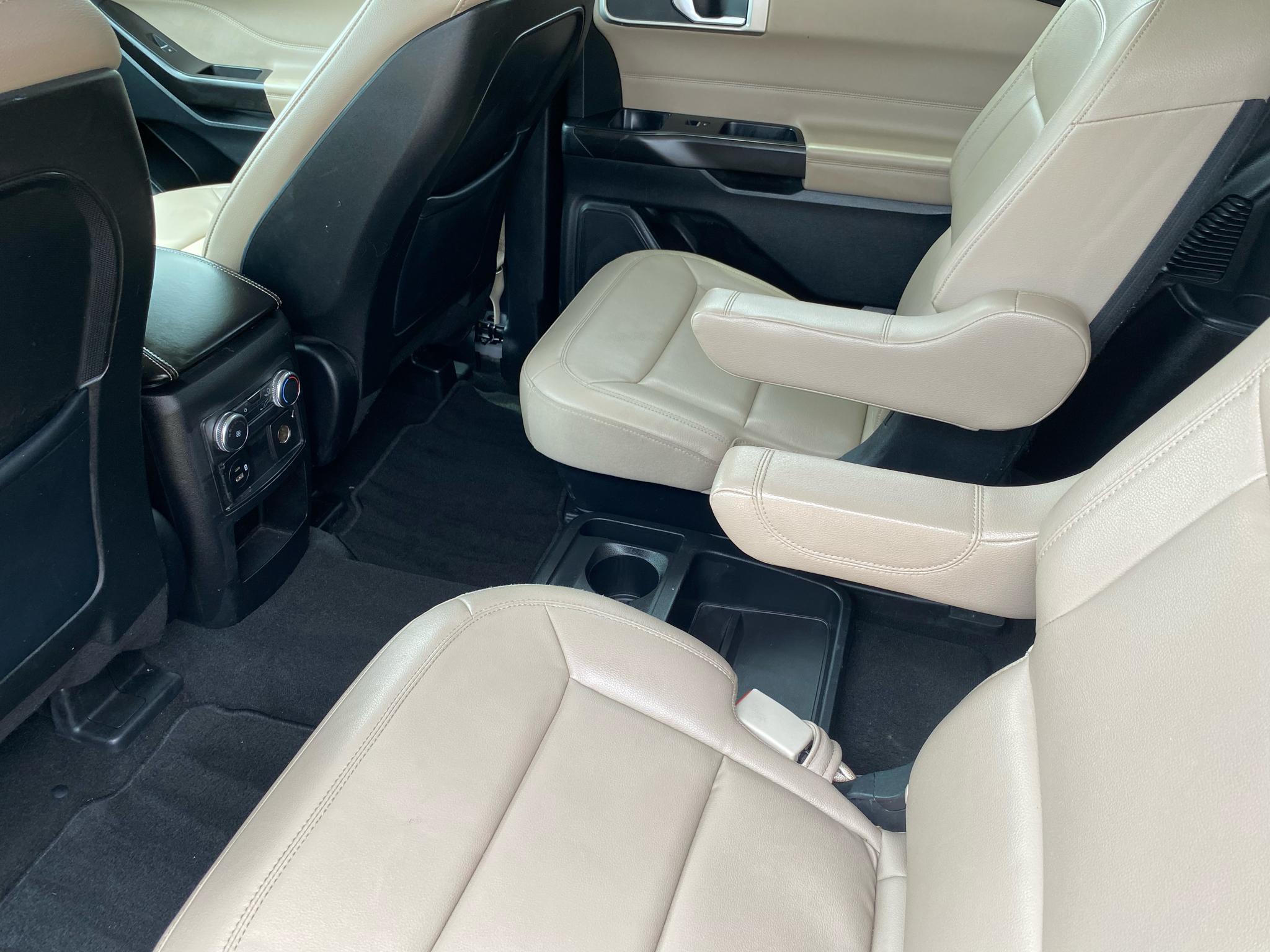 Ford Explorer XLT RWD 2020