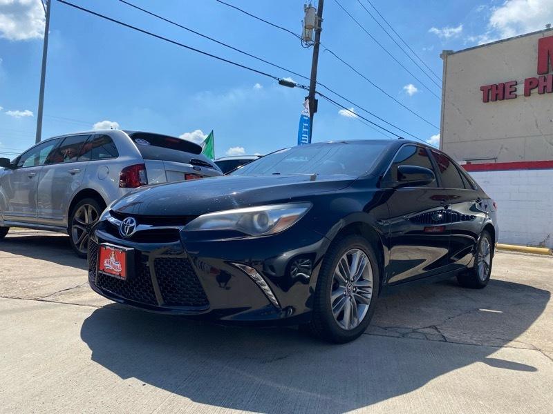 Toyota Camry XLE Auto (Natl) 2017