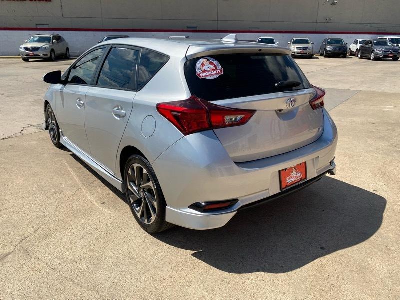 Toyota Corolla iM CVT (Natl) 2017