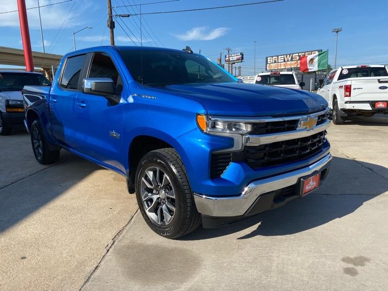 Chevrolet Silverado 1500 2WD Crew Cab 147" LT 2023