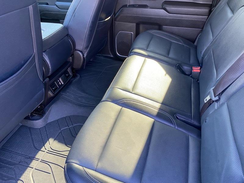 Chevrolet Silverado 1500 2WD Crew Cab 147" LT 2023