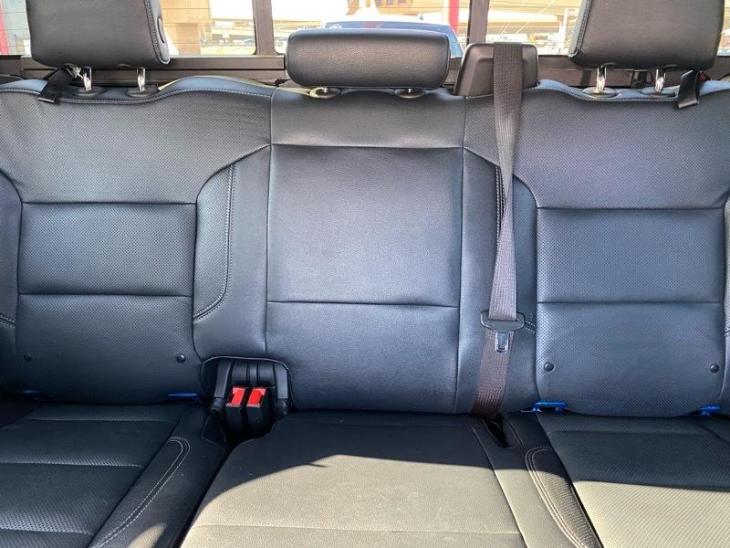 Chevrolet Silverado 1500 2WD Crew Cab 147" LT 2023