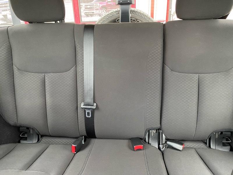 Jeep Wrangler Unlimited 4WD 4dr Sport 2016