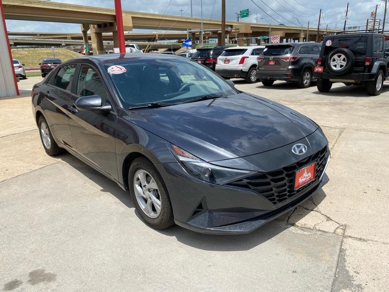 Hyundai Elantra SE IVT 2021