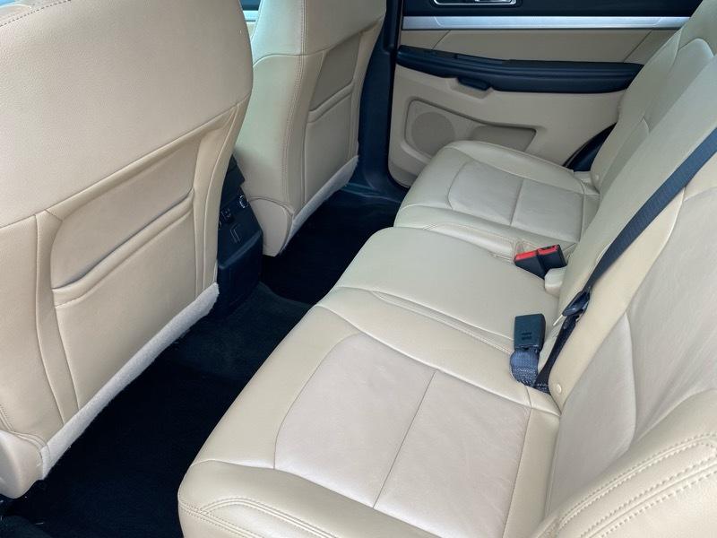 Ford Explorer FWD 4dr XLT 2016