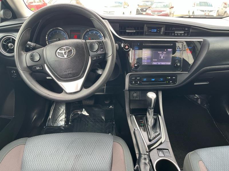 Toyota Corolla XLE CVT (Natl) 2019