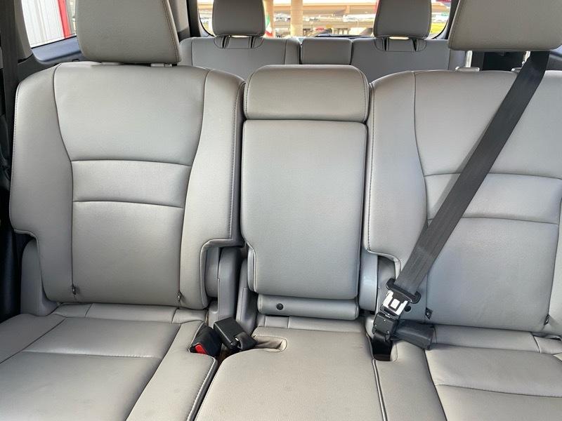 Honda Pilot EX-L w/Navigation 2WD 2017