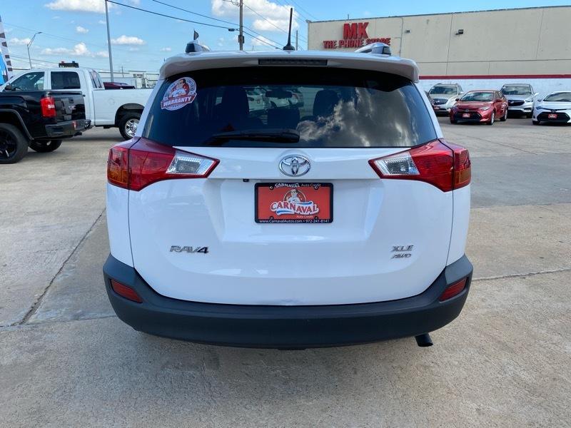 Toyota RAV4 AWD 4dr XLE (Natl) 2013