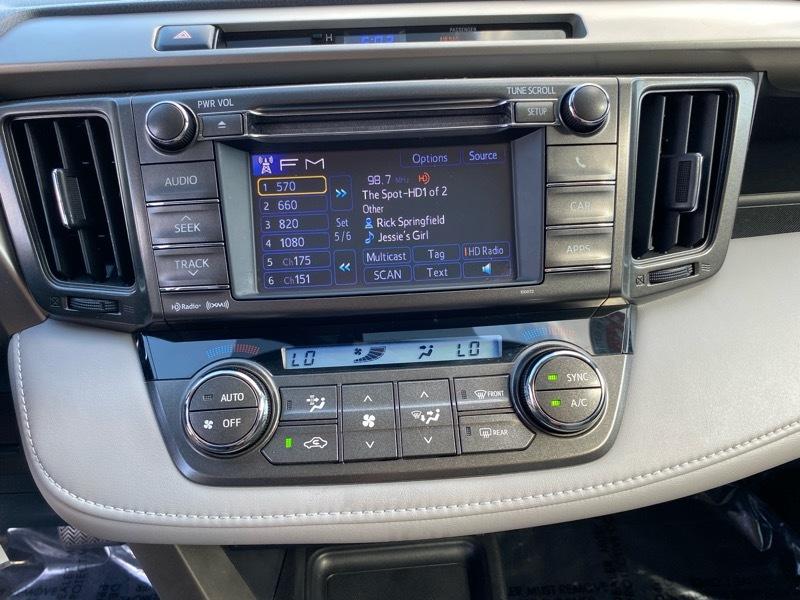 Toyota RAV4 AWD 4dr XLE (Natl) 2013