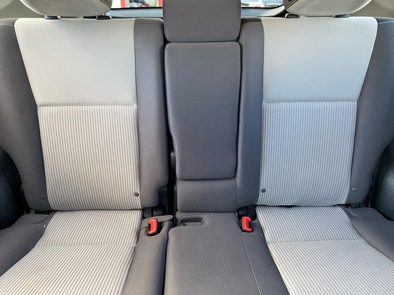 Toyota RAV4 AWD 4dr XLE (Natl) 2013