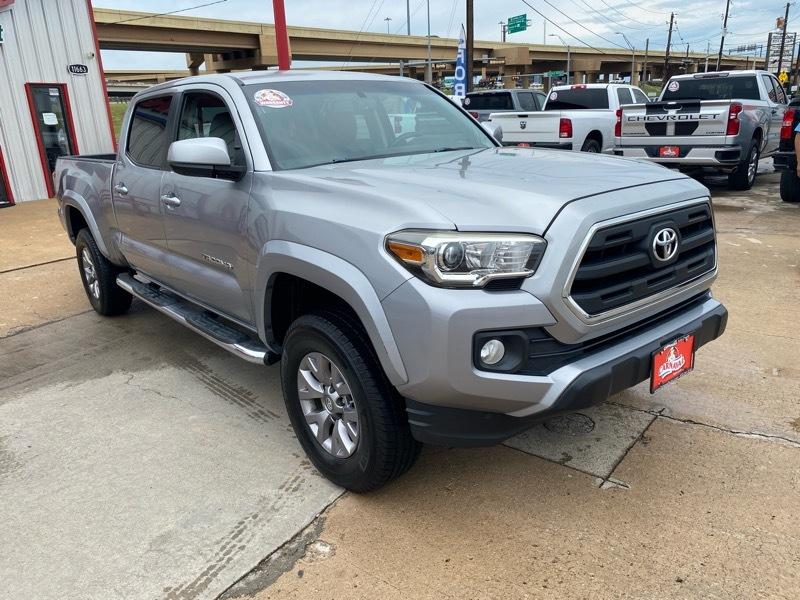 Toyota Tacoma SR5 2017