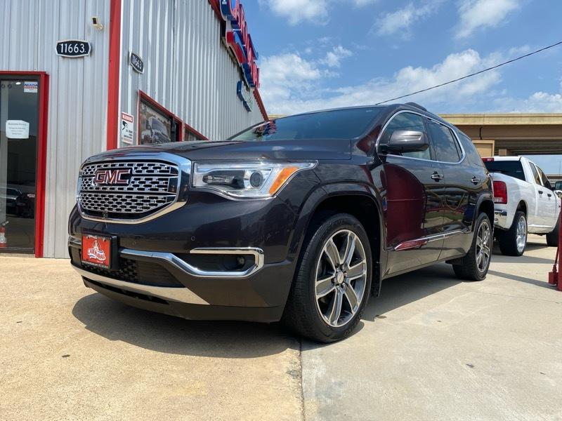 GMC Acadia AWD 4dr Denali 2017