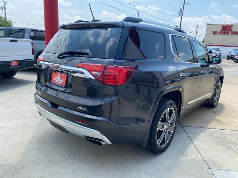 GMC Acadia AWD 4dr Denali 2017