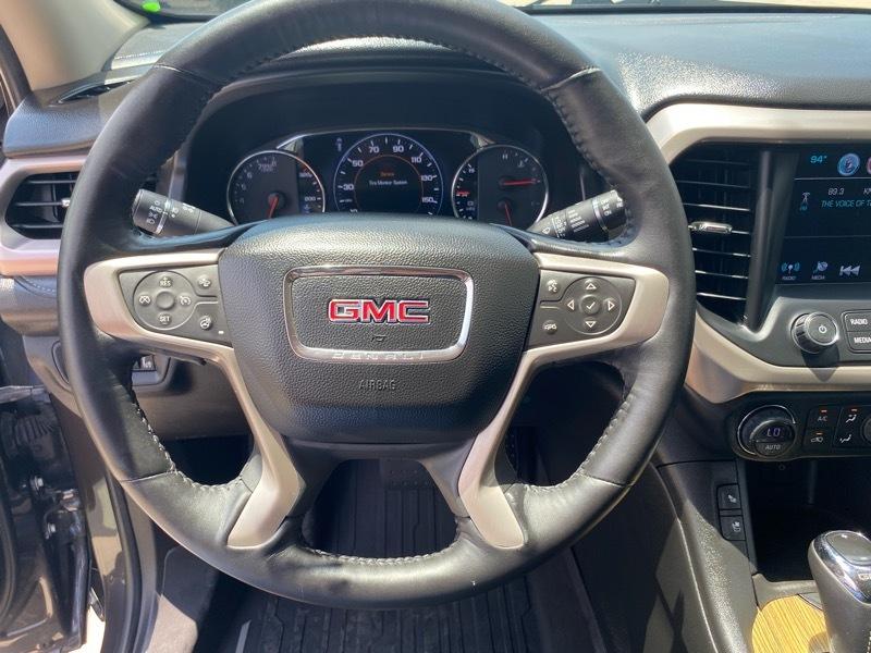 GMC Acadia AWD 4dr Denali 2017