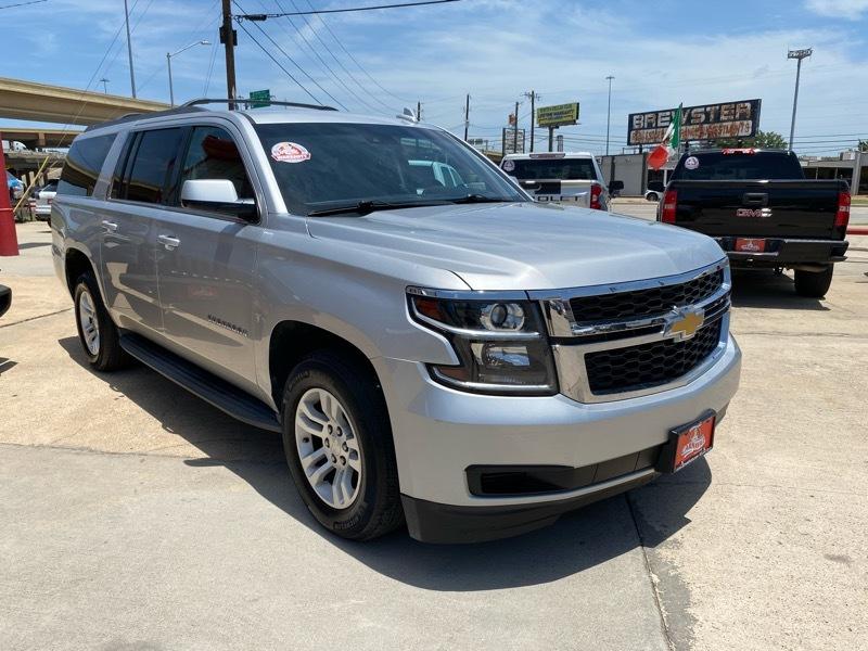 Chevrolet Suburban 4WD 4dr 1500 LT 2018