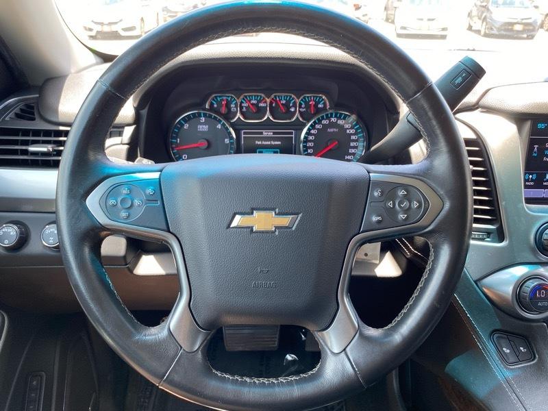 Chevrolet Suburban 4WD 4dr 1500 LT 2018