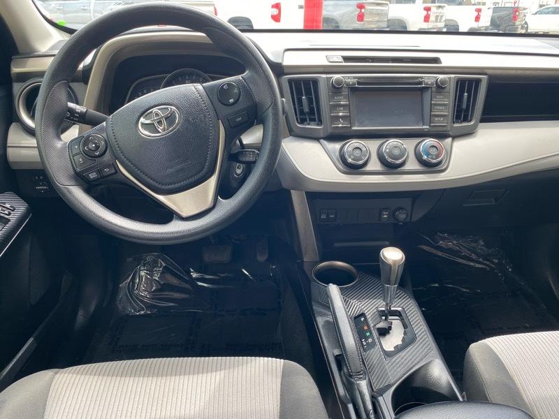 Toyota RAV4 FWD 4dr LE (Natl) 2015