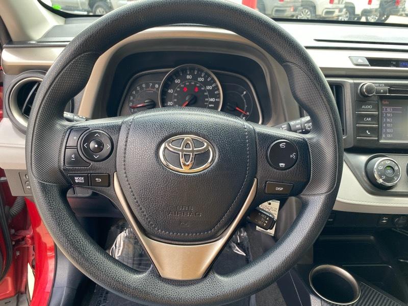Toyota RAV4 FWD 4dr LE (Natl) 2015