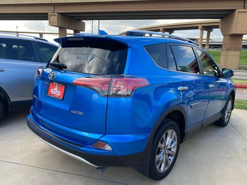 Toyota RAV4 FWD 4dr Limited (Natl) 2016