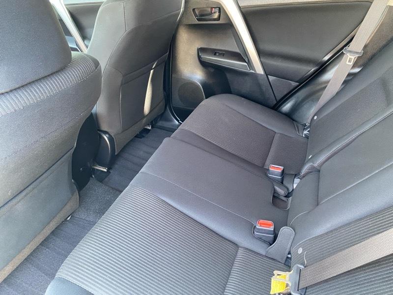 Toyota RAV4 LE FWD (Natl) 2017