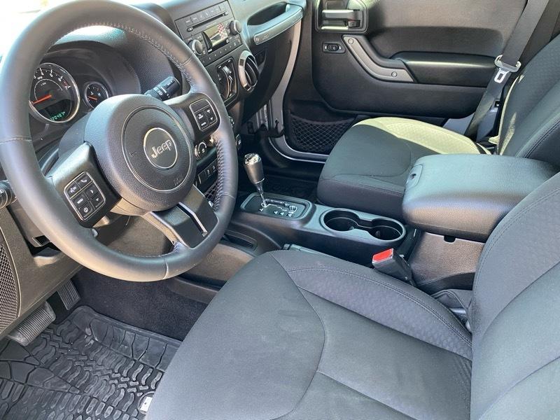 Jeep Wrangler Unlimited 4WD 4dr Sport 2015