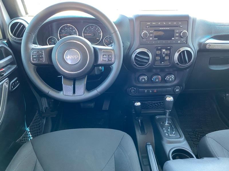 Jeep Wrangler Unlimited 4WD 4dr Sport 2015