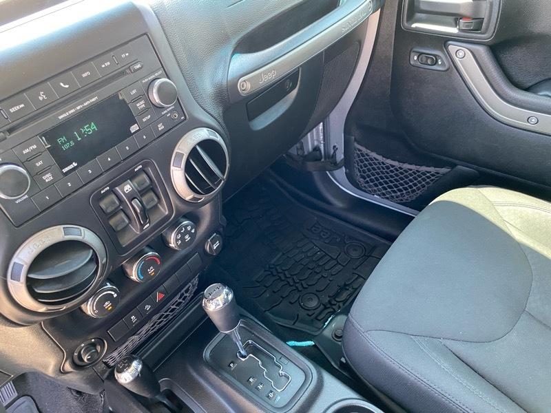 Jeep Wrangler Unlimited 4WD 4dr Sport 2015