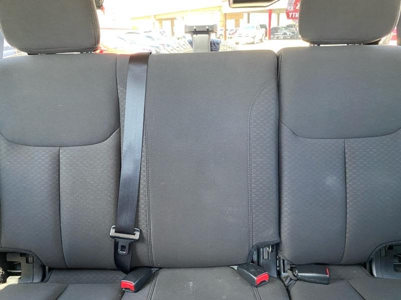 Jeep Wrangler Unlimited 4WD 4dr Sport 2015
