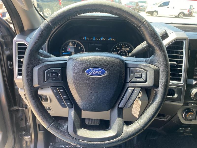 Ford F-150 2WD SuperCrew 157" Lariat 2015