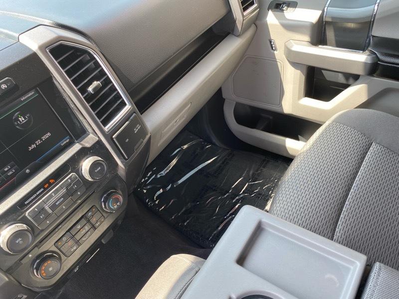 Ford F-150 2WD SuperCrew 157" Lariat 2015