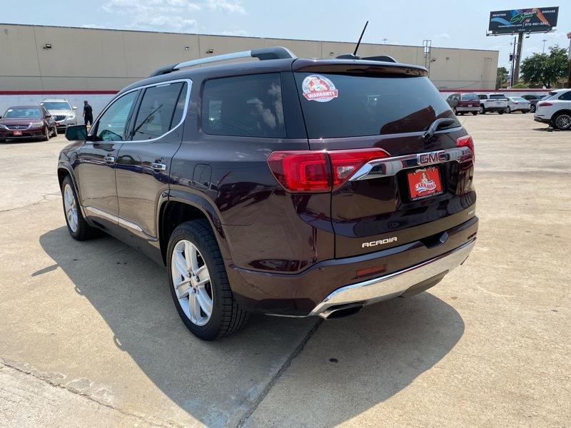 GMC Acadia AWD 4dr Denali 2017