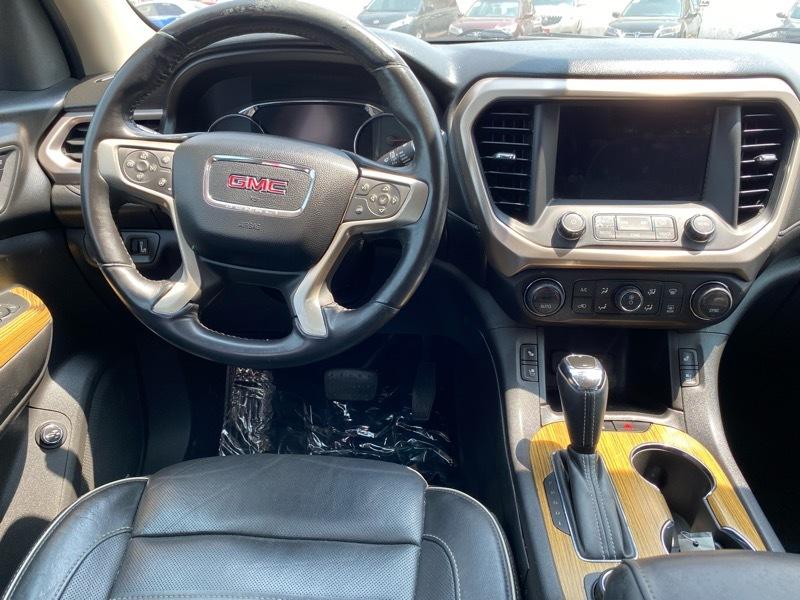 GMC Acadia AWD 4dr Denali 2017