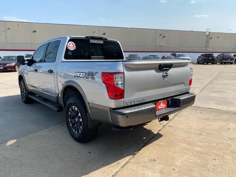 Nissan Titan 4x4 Crew Cab PRO-4X 2018