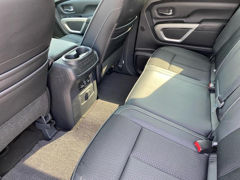 Nissan Titan 4x4 Crew Cab PRO-4X 2018