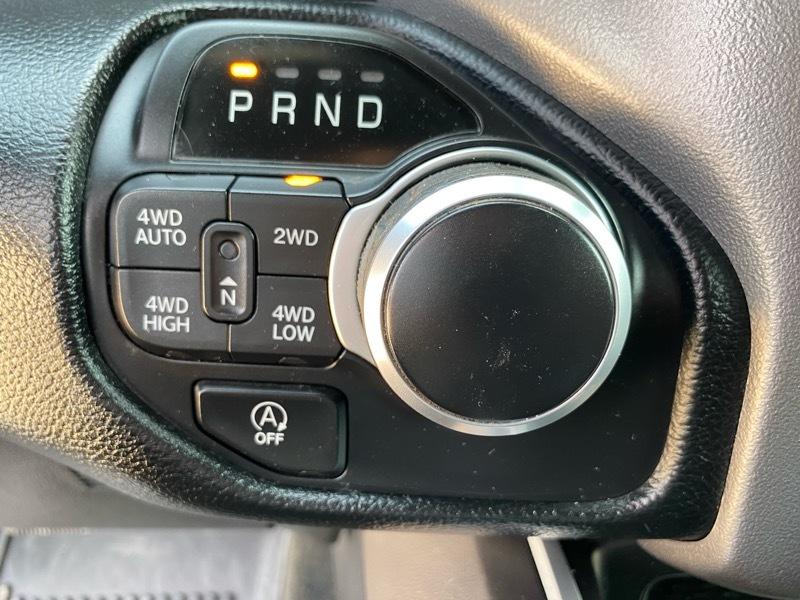 RAM 1500 Lone Star 4x4 Crew Cab 5'7" Box 2021