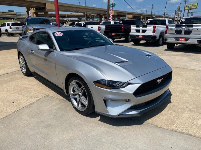 Ford Mustang EcoBoost Fastback 2019