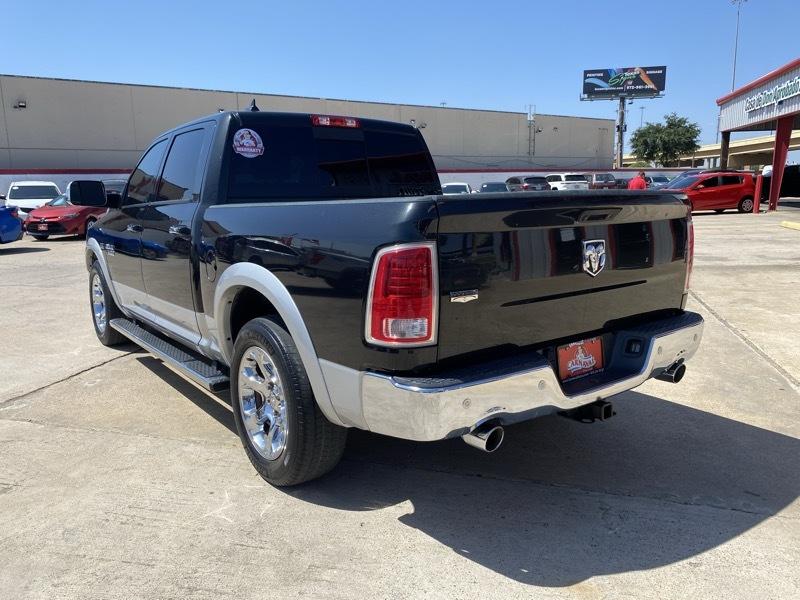 RAM 1500 2WD Crew Cab 140.5" Laramie 2016
