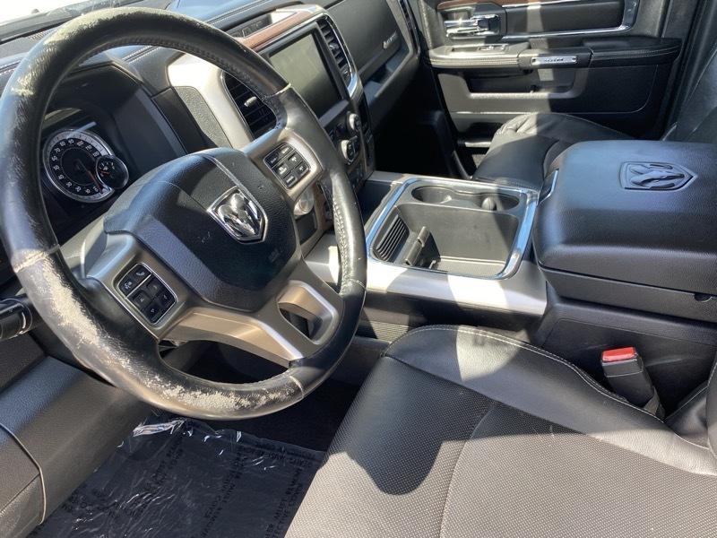 RAM 1500 2WD Crew Cab 140.5" Laramie 2016