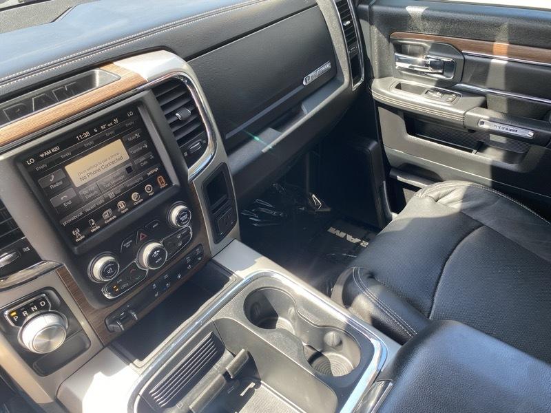 RAM 1500 2WD Crew Cab 140.5" Laramie 2016