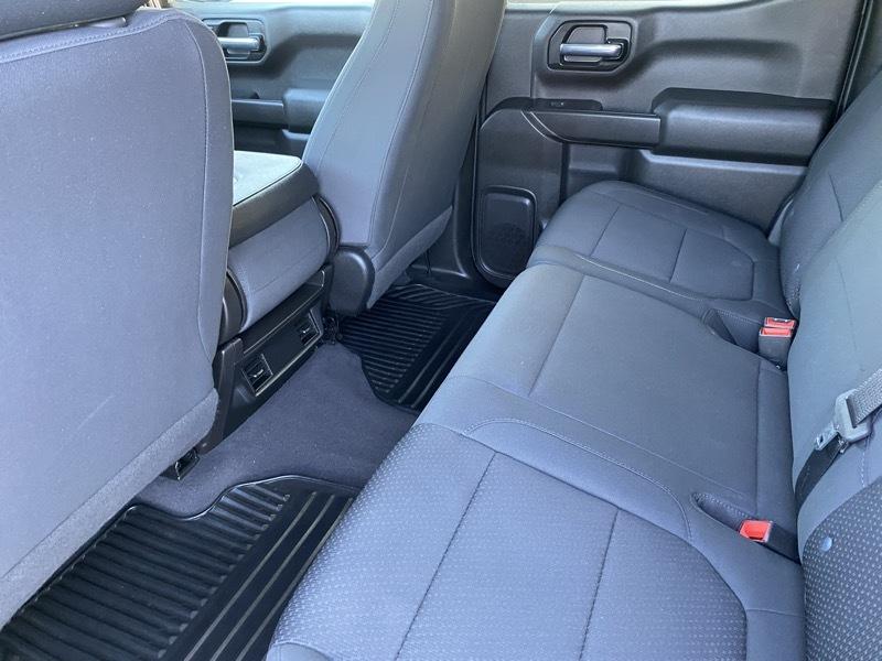 Chevrolet Silverado 1500 2WD Crew Cab 147" Custom 2020
