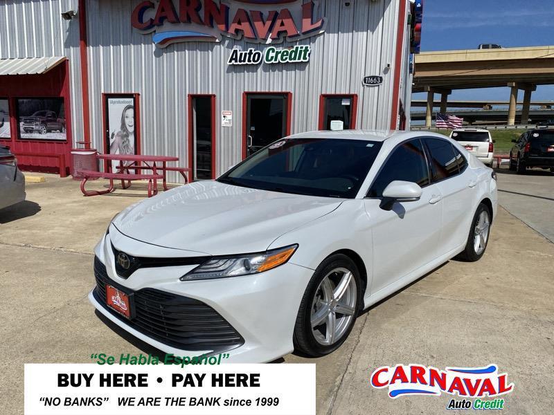 Toyota Camry XLE Auto (Natl) 2020