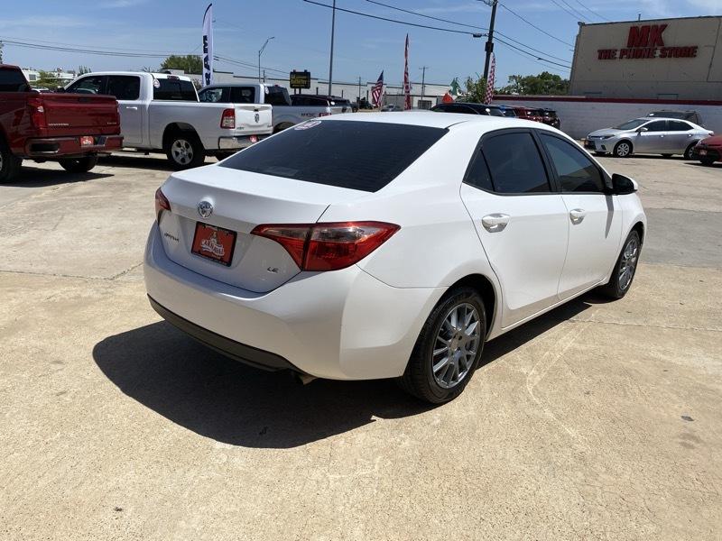 Toyota Corolla XLE CVT (Natl) 2018