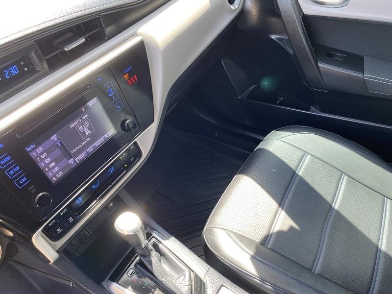 Toyota Corolla XLE CVT (Natl) 2018