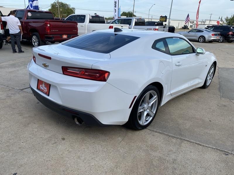 Chevrolet Camaro 2dr Cpe 1LT 2017