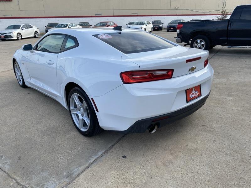 Chevrolet Camaro 2dr Cpe 1LT 2017