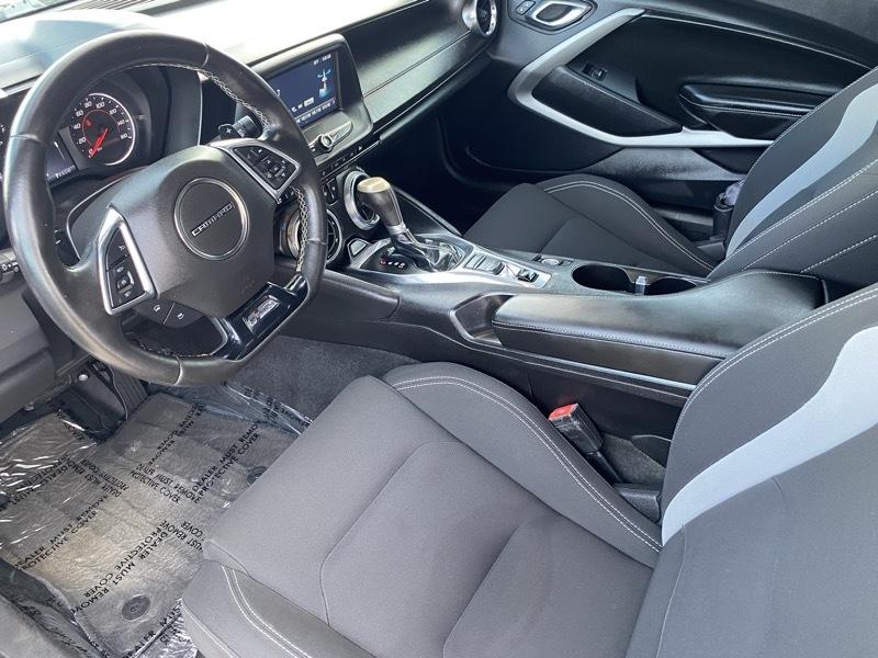 Chevrolet Camaro 2dr Cpe 1LT 2017