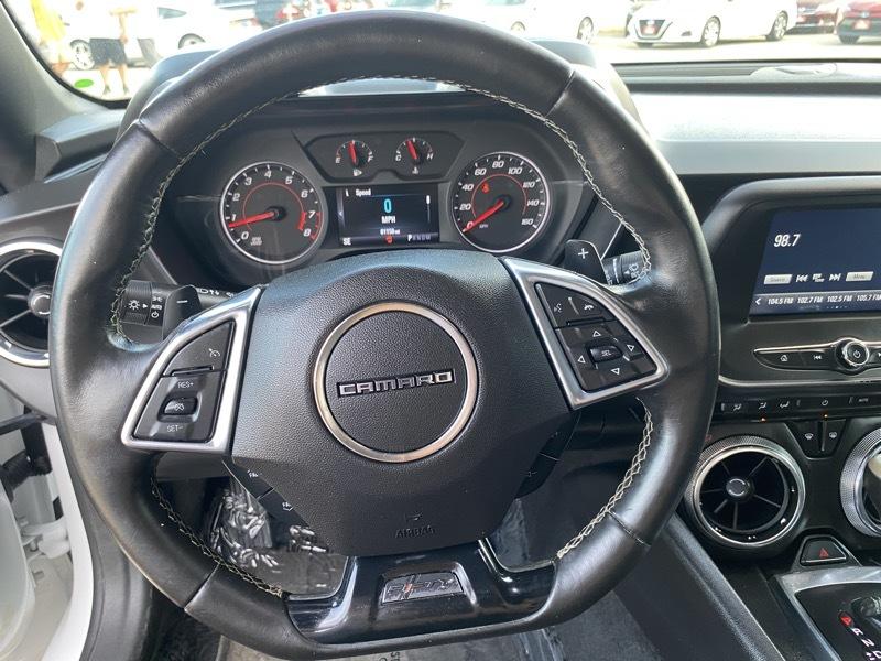 Chevrolet Camaro 2dr Cpe 1LT 2017
