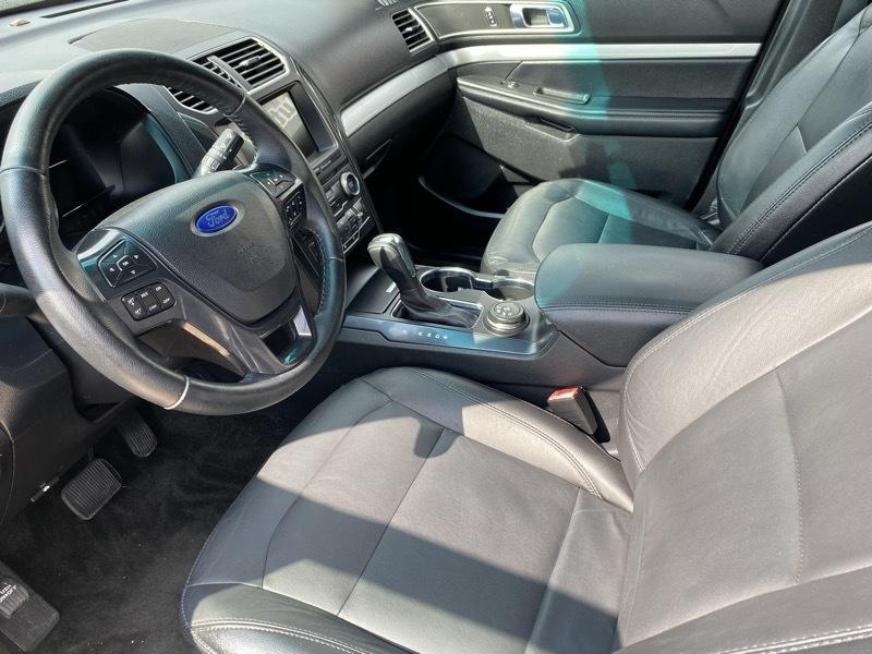 Ford Explorer XLT 4WD 2017
