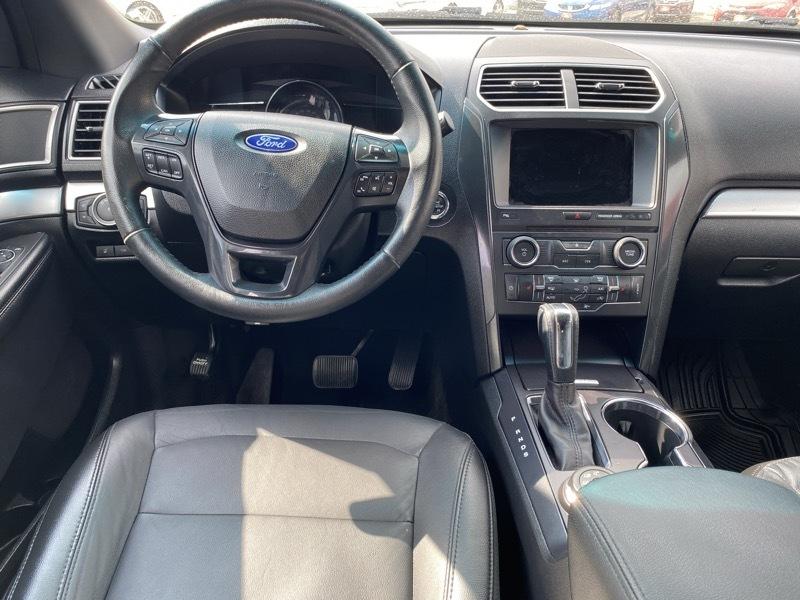 Ford Explorer XLT 4WD 2017